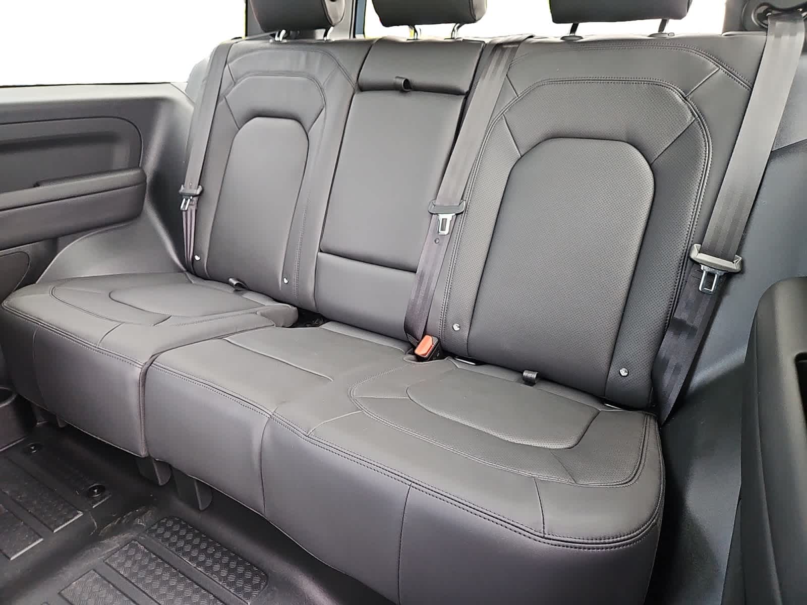 new 2025 Land Rover Defender 90 car, priced at $79,218