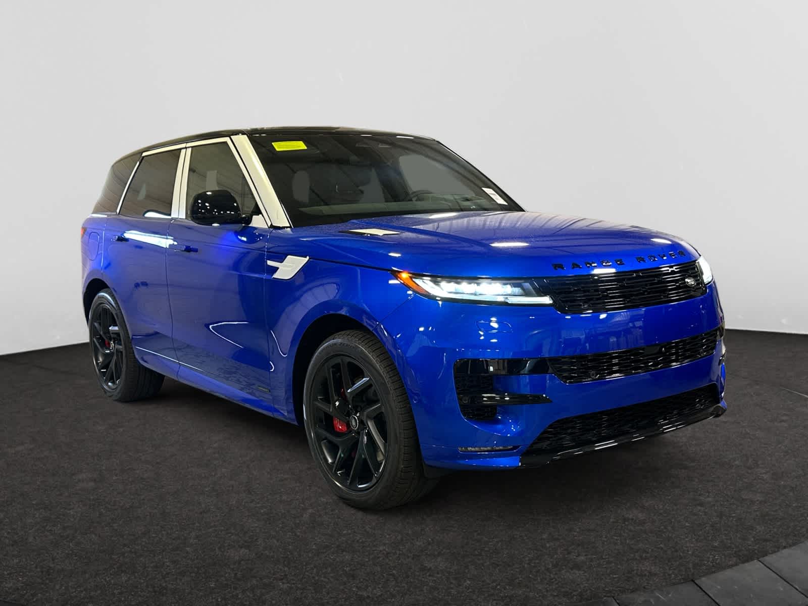 new 2025 Land Rover Range Rover Sport car, priced at $142,685