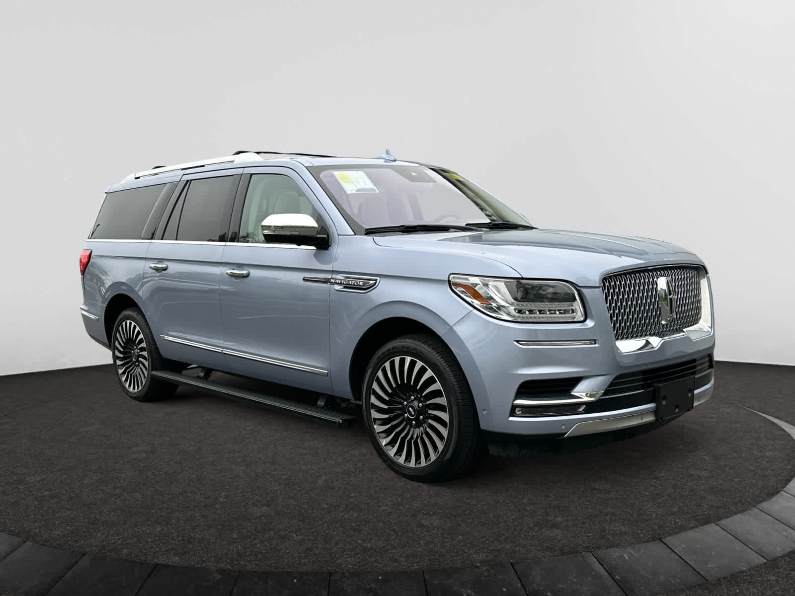 used 2018 Lincoln Navigator L car, priced at $35,998