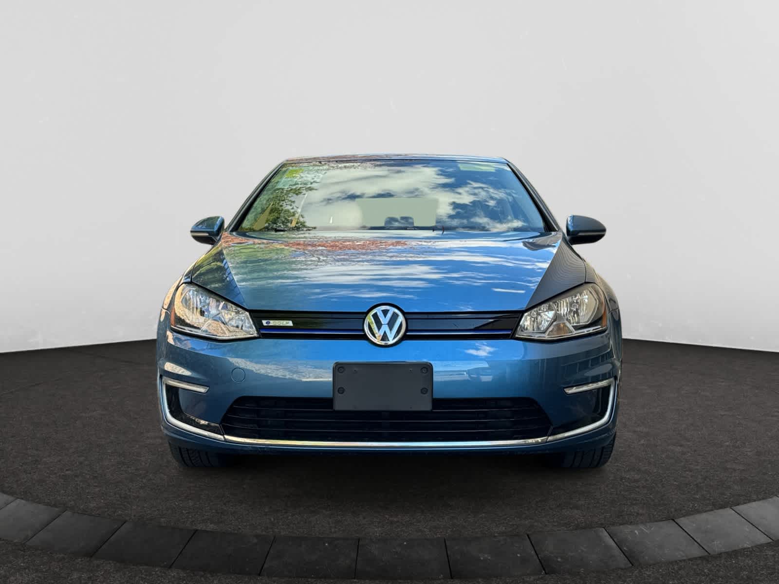 used 2016 Volkswagen e-Golf car, priced at $11,798