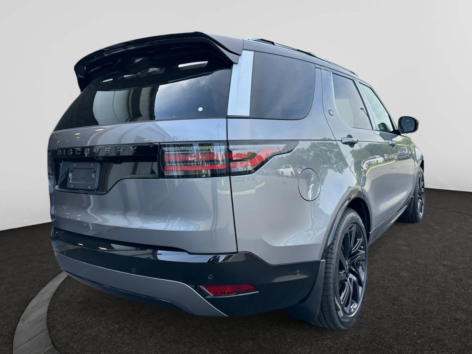 new 2025 Land Rover Discovery car, priced at $74,228