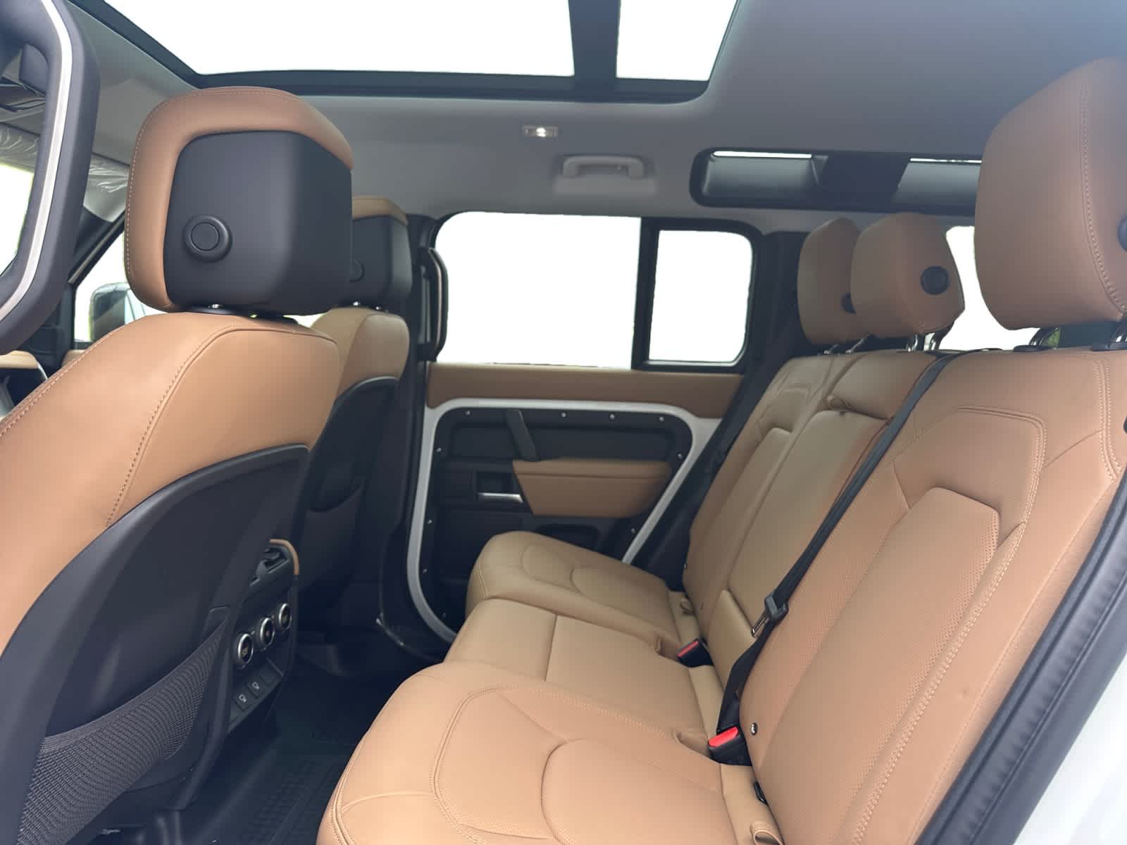 new 2025 Land Rover Defender 110 car, priced at $78,508