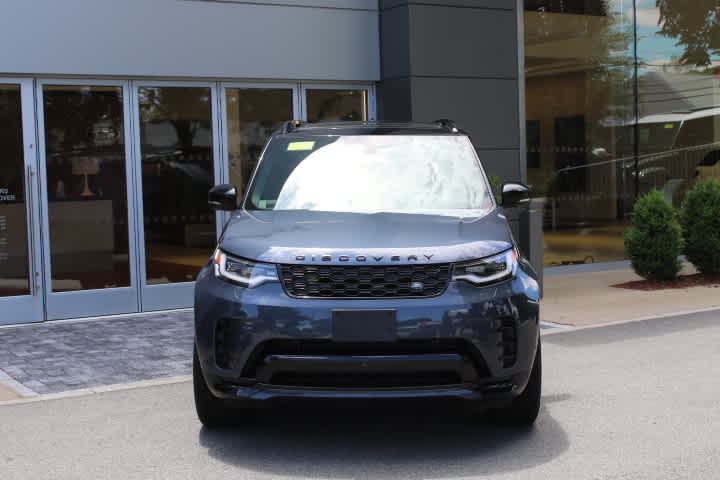 new 2024 Land Rover Discovery car, priced at $85,258