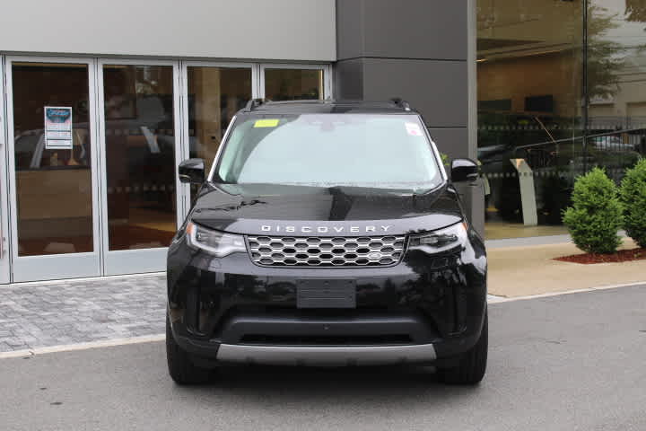 new 2024 Land Rover Discovery car, priced at $71,458