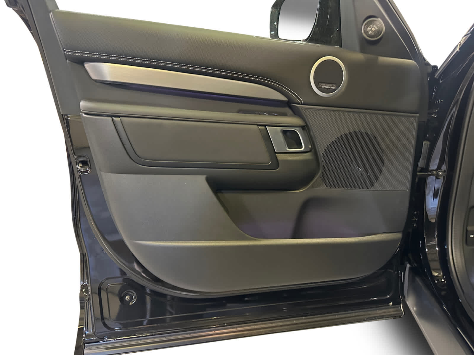 new 2025 Land Rover Discovery car, priced at $82,088