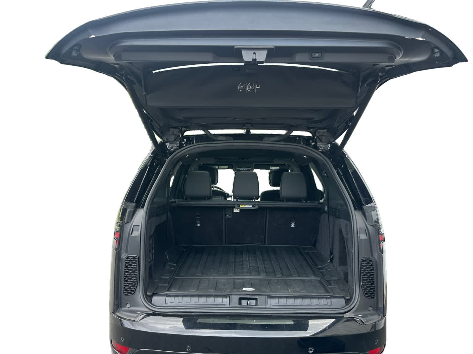 used 2022 Land Rover Discovery car, priced at $37,998