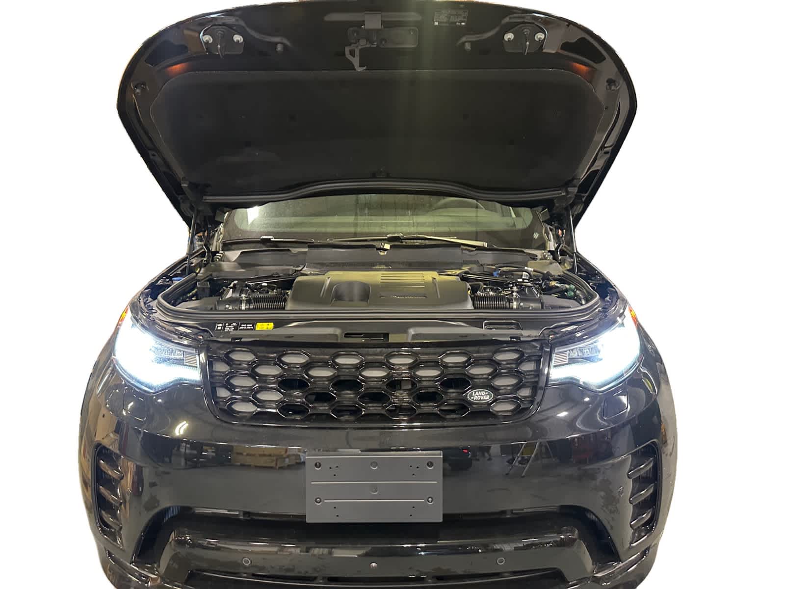 new 2025 Land Rover Discovery car, priced at $82,088