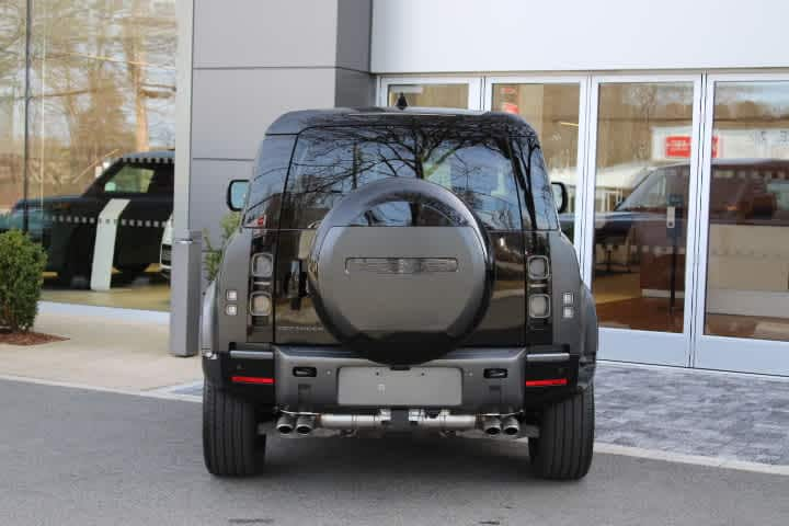 new 2024 Land Rover Defender 90 car, priced at $119,618