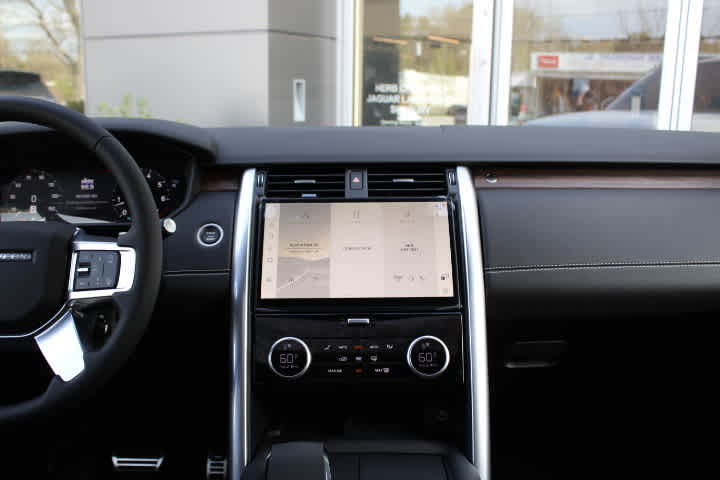 new 2024 Land Rover Discovery car, priced at $73,148