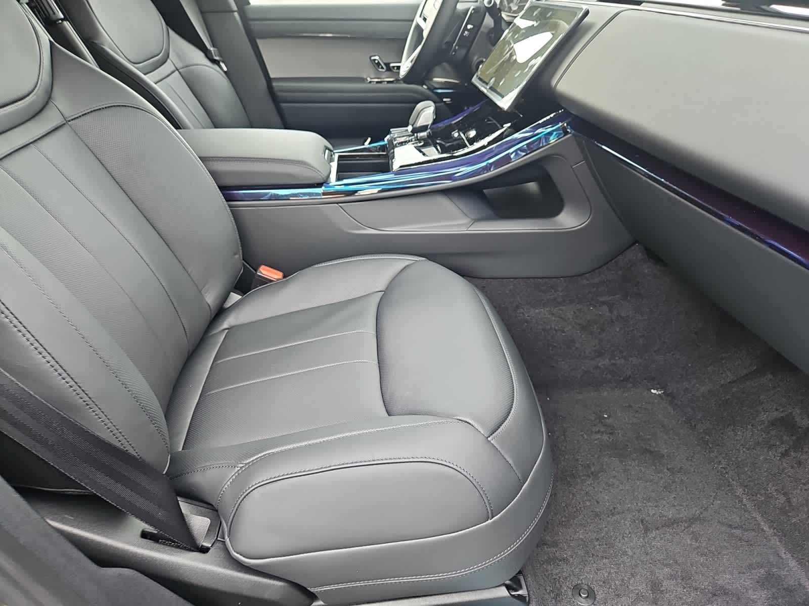 new 2025 Land Rover Range Rover Sport car, priced at $89,650
