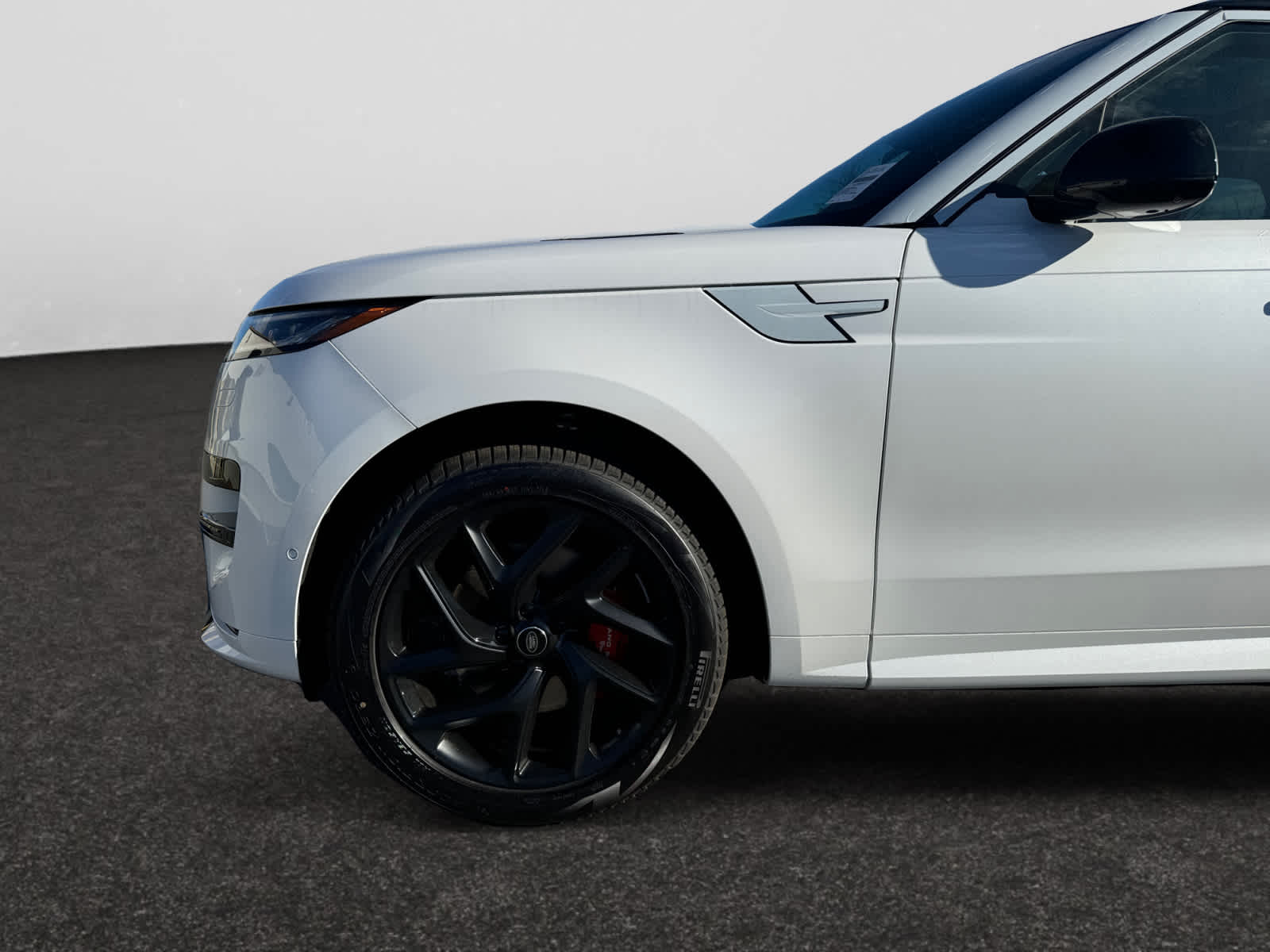 new 2025 Land Rover Range Rover Sport car, priced at $110,370