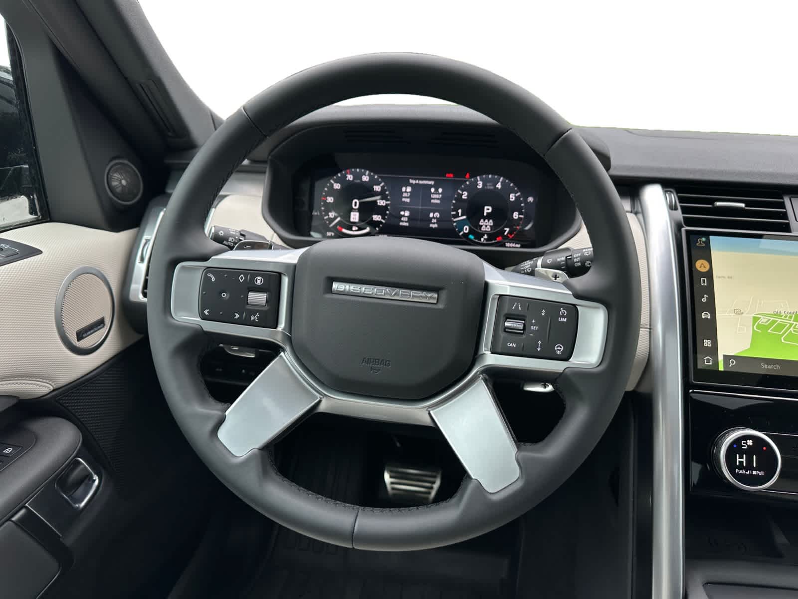 used 2024 Land Rover Discovery car, priced at $59,998