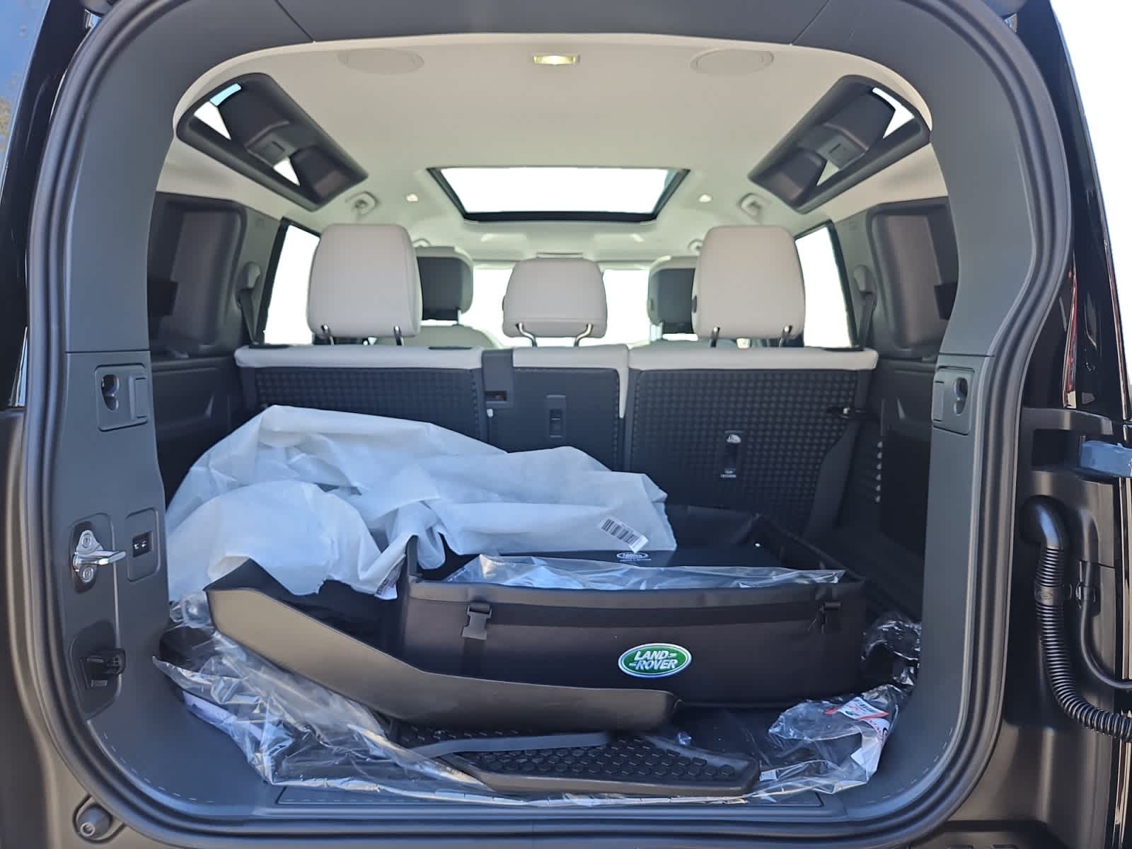 new 2025 Land Rover Defender 110 car, priced at $81,268