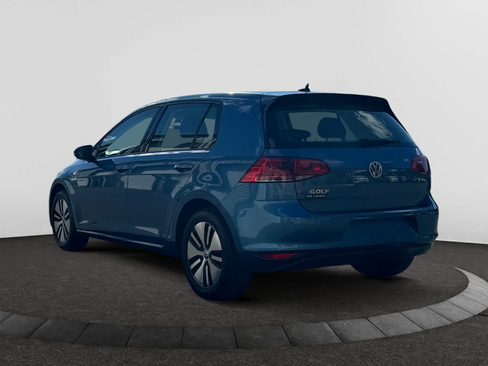 used 2016 Volkswagen e-Golf car, priced at $11,798