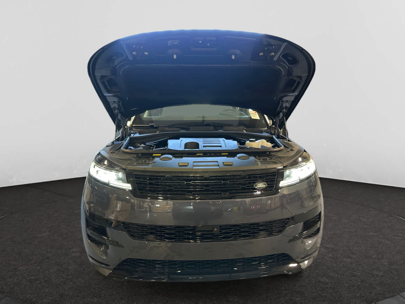 new 2025 Land Rover Range Rover Sport car, priced at $111,325