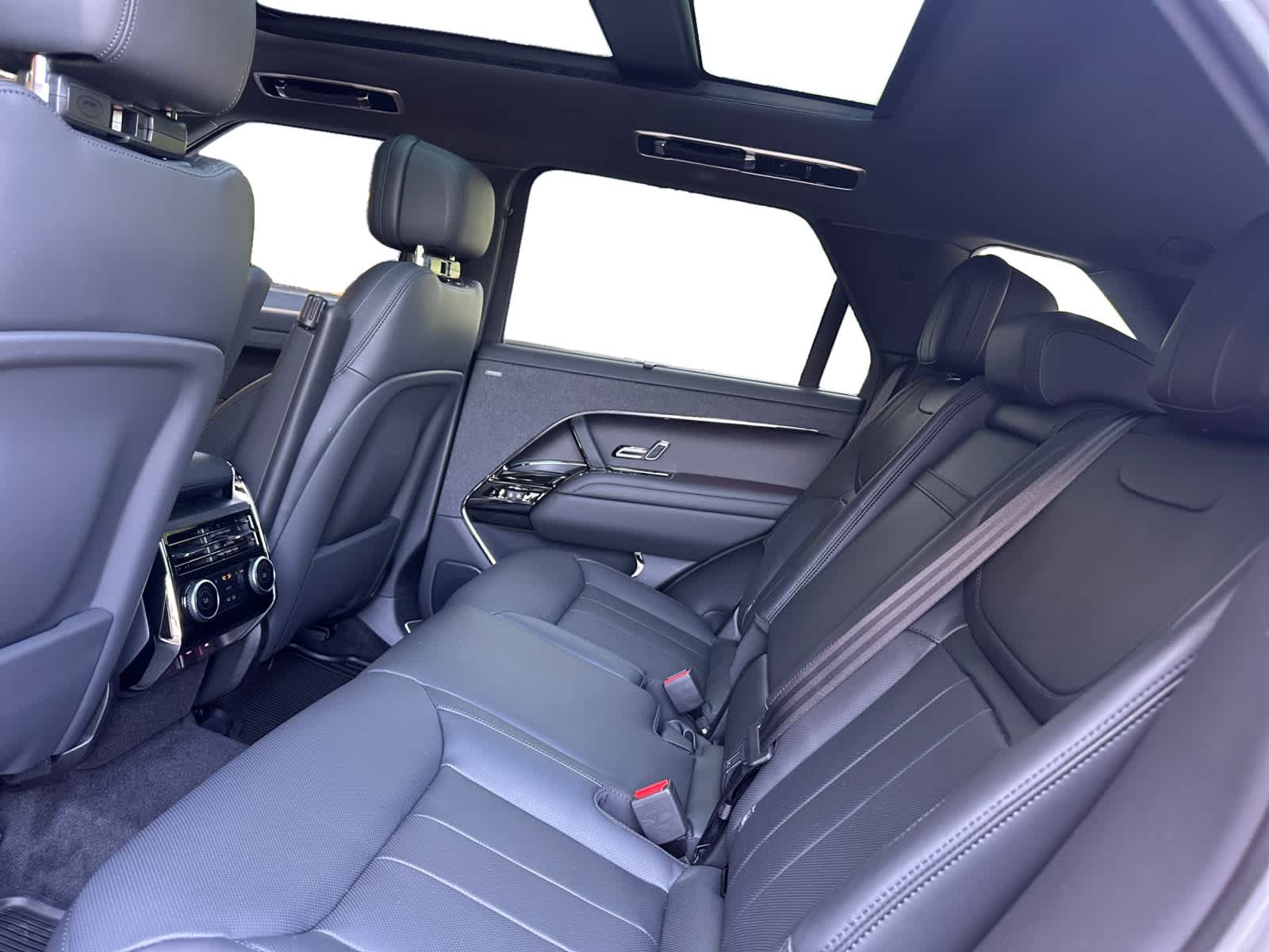 new 2025 Land Rover Range Rover Sport car, priced at $109,220