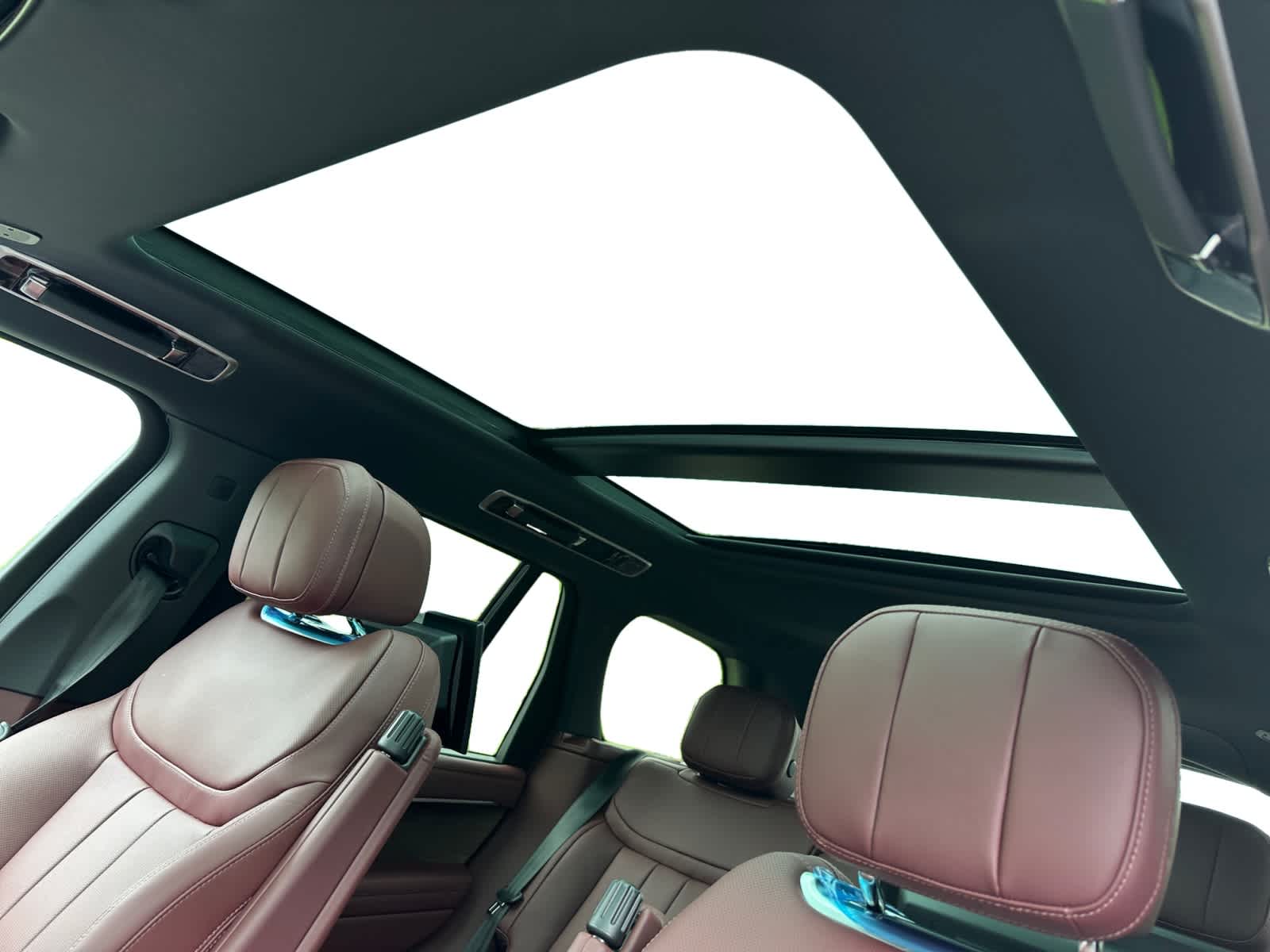 new 2025 Land Rover Range Rover car, priced at $135,450