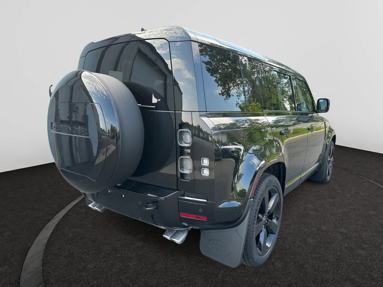 new 2025 Land Rover Defender 110 car, priced at $118,518