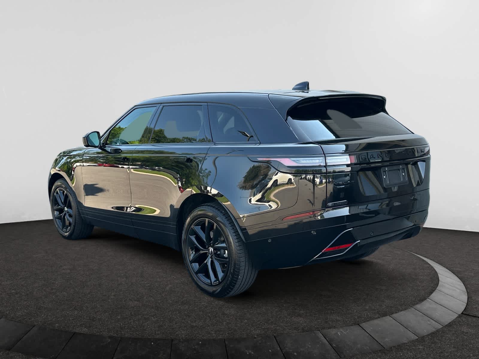 used 2025 Land Rover Range Rover Velar car, priced at $55,998