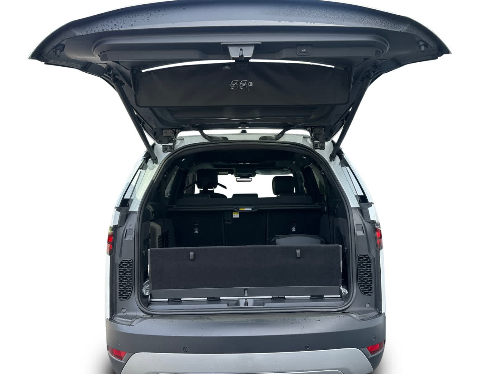 new 2025 Land Rover Discovery car, priced at $69,228