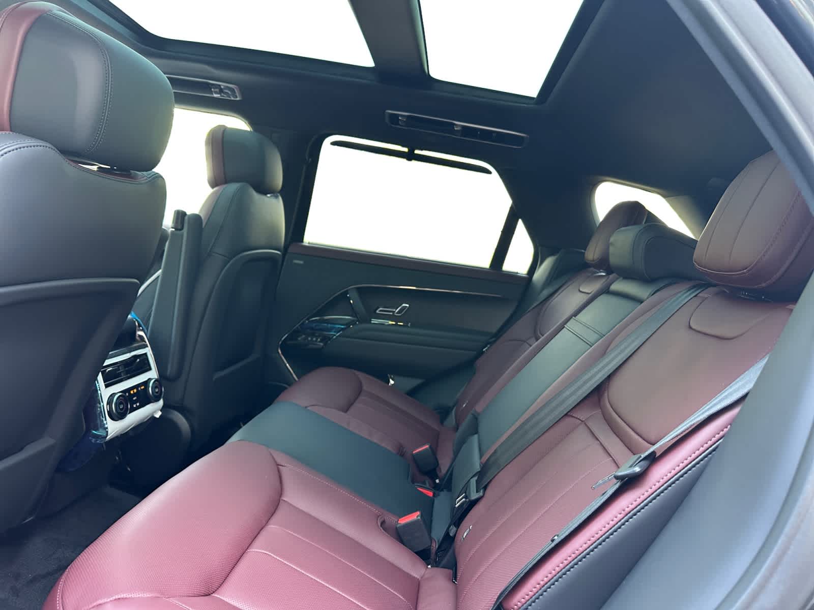 new 2025 Land Rover Range Rover Sport car, priced at $108,535