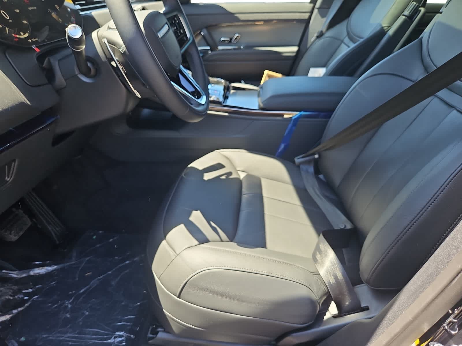 new 2025 Land Rover Range Rover Sport car, priced at $85,155