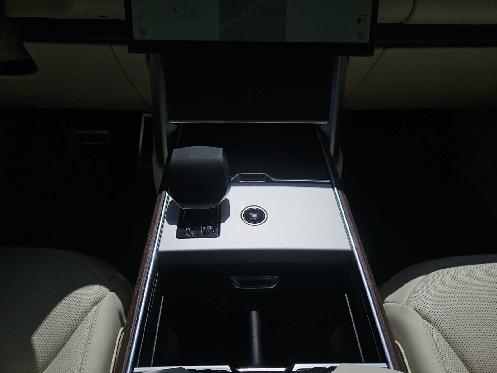 new 2025 Land Rover Range Rover car, priced at $146,655