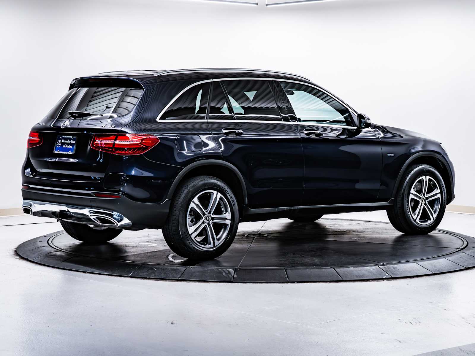 used 2019 Mercedes-Benz GLC 350e Plug-In Hybrid car, priced at $26,998