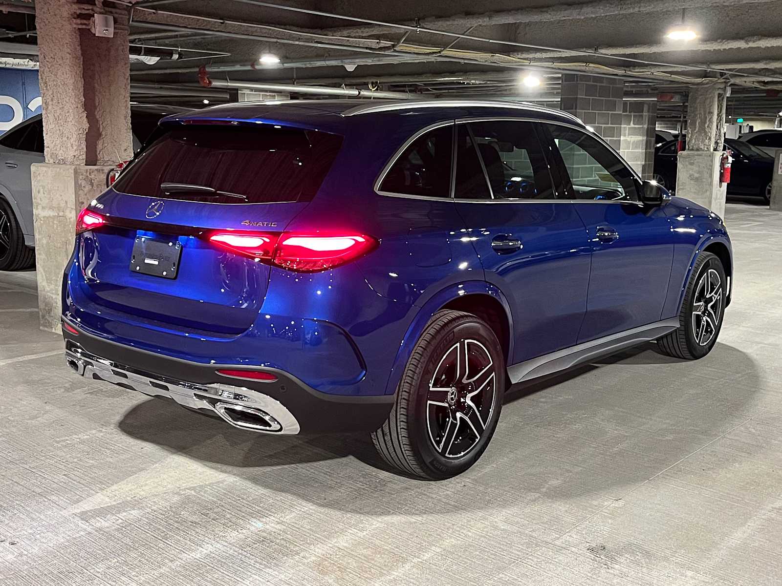 new 2025 Mercedes-Benz GLC 300 car