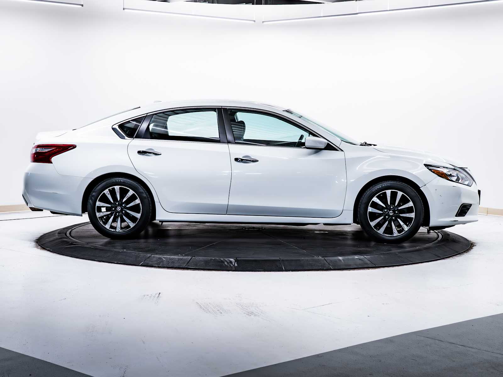 used 2018 Nissan Altima car, priced at $10,998