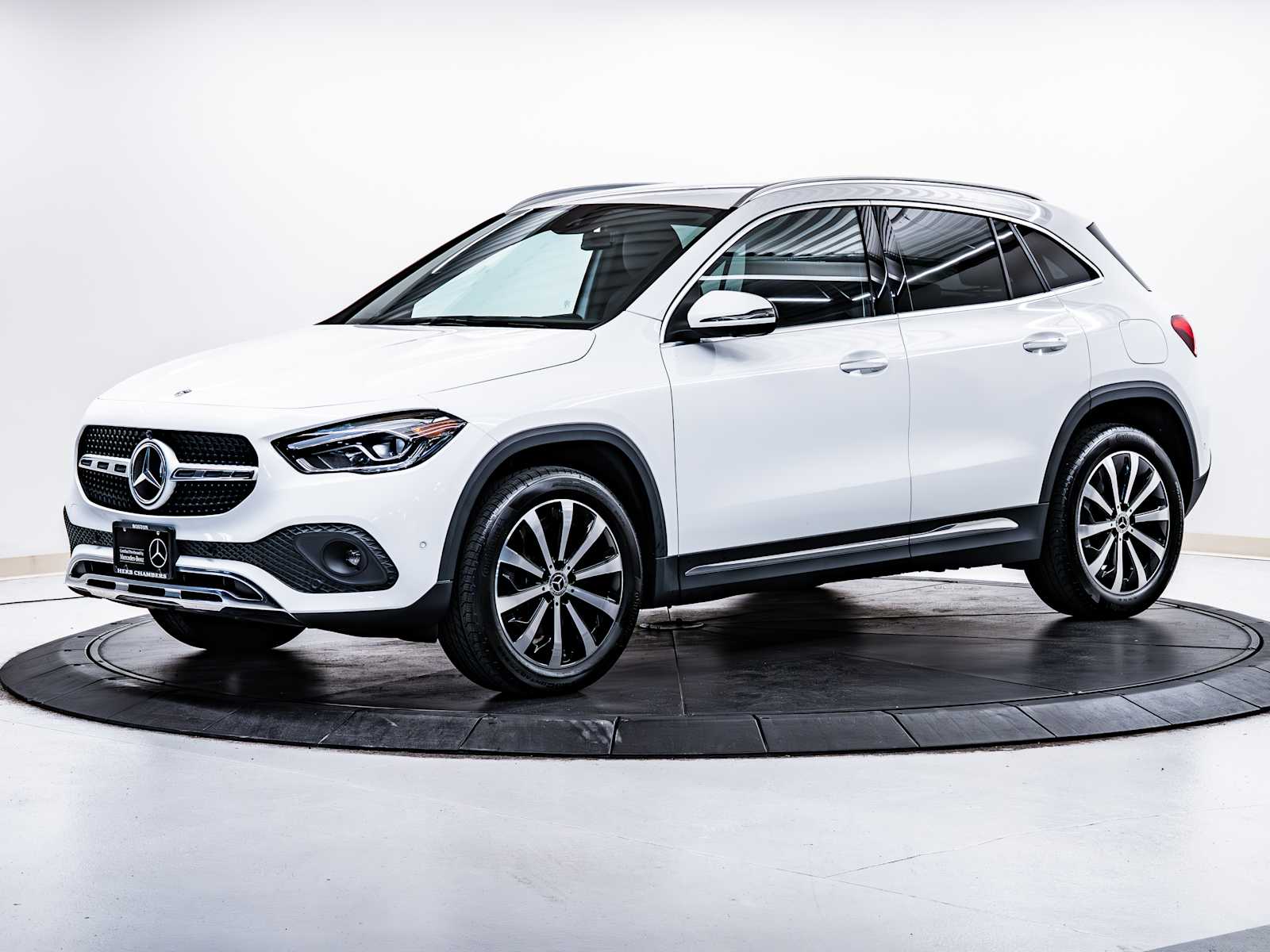 used 2022 Mercedes-Benz GLA 250 car, priced at $32,998