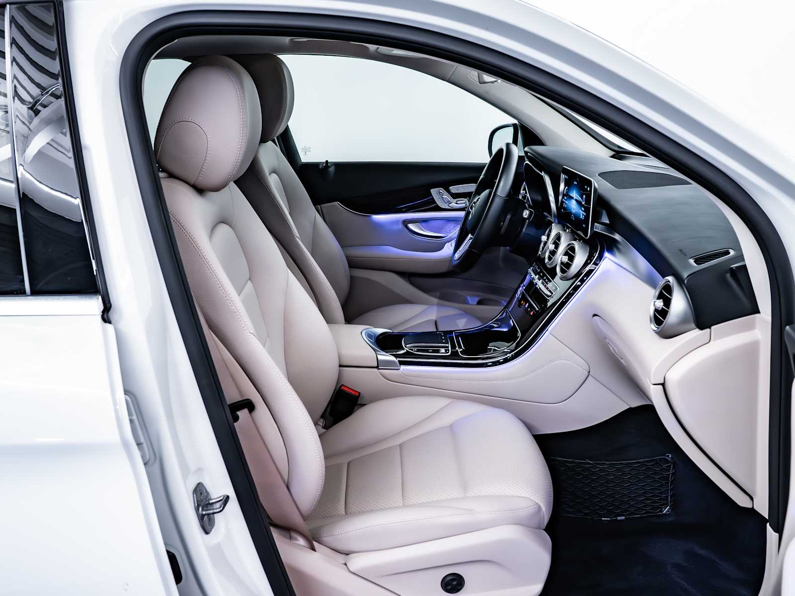 used 2020 Mercedes-Benz GLC 300 car, priced at $27,898