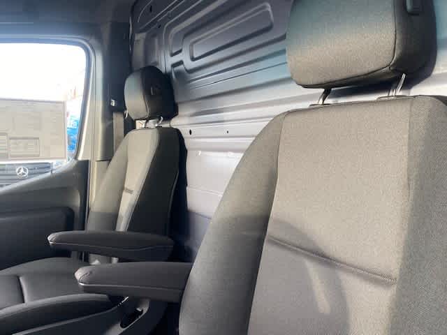 new 2025 Mercedes-Benz Sprinter 2500 car