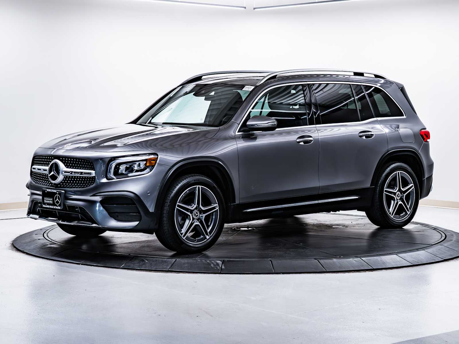 used 2022 Mercedes-Benz GLB 250 car, priced at $33,998