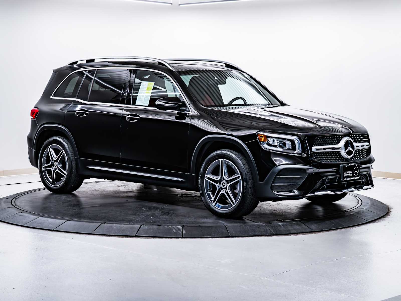 used 2022 Mercedes-Benz GLB 250 car, priced at $32,998