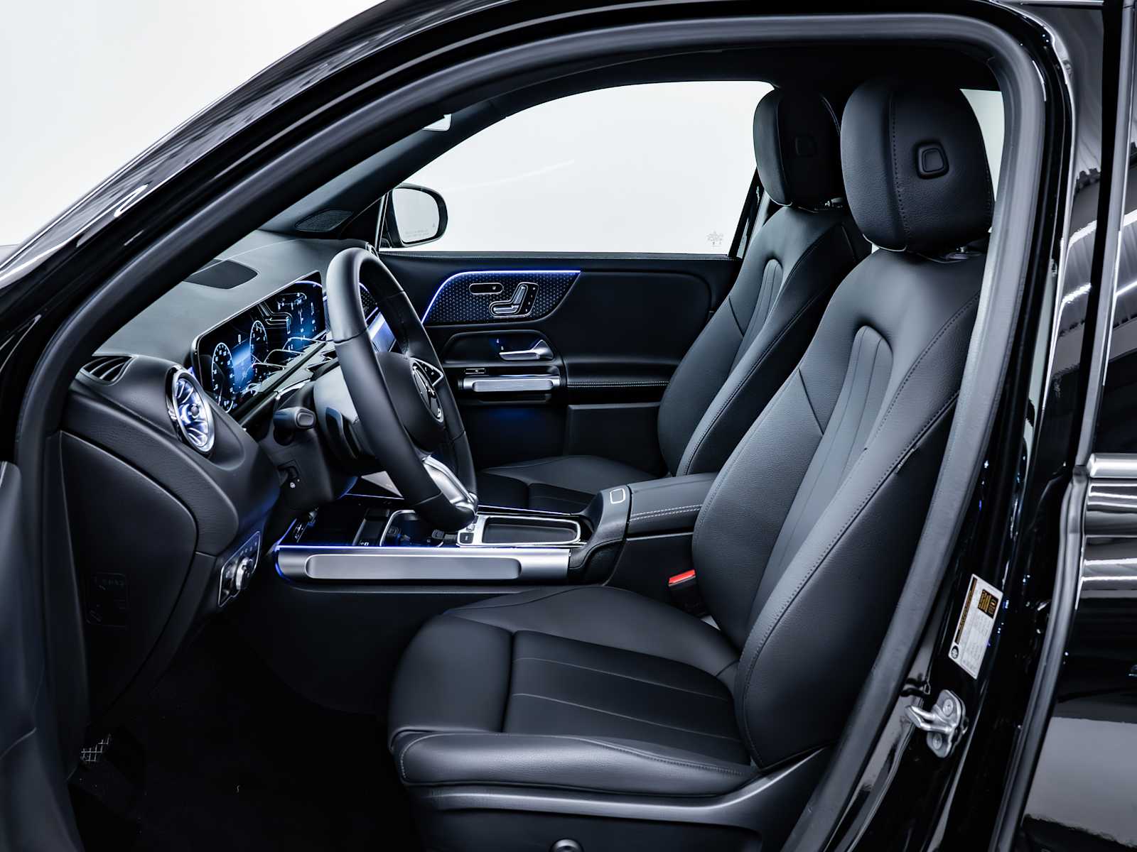 used 2025 Mercedes-Benz GLB 250 car, priced at $44,998