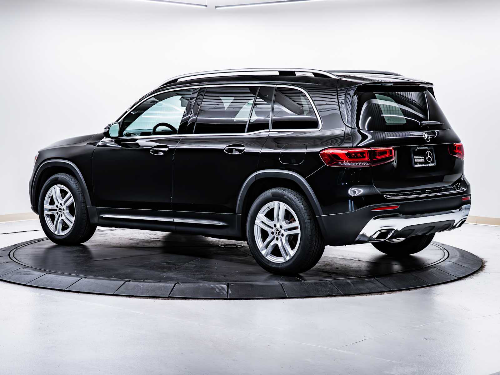 used 2020 Mercedes-Benz GLB 250 car, priced at $25,198