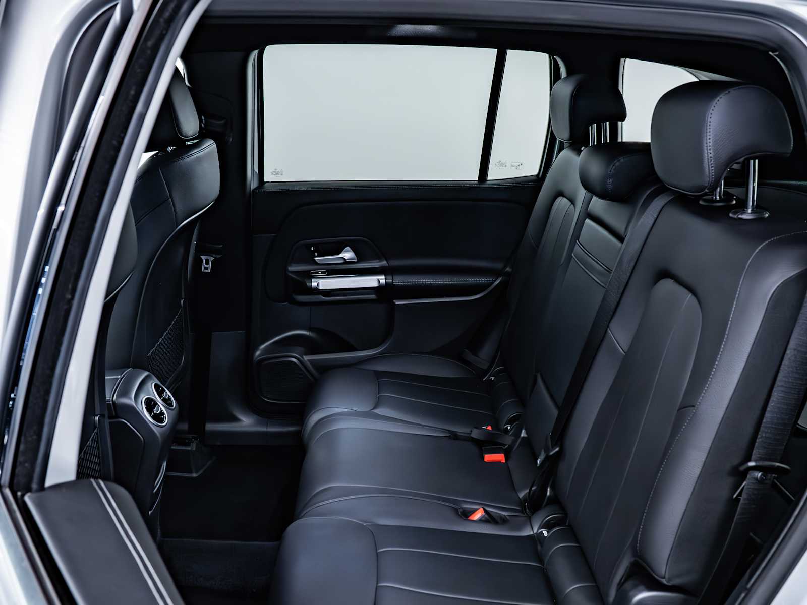 used 2023 Mercedes-Benz GLB 250 car, priced at $33,498