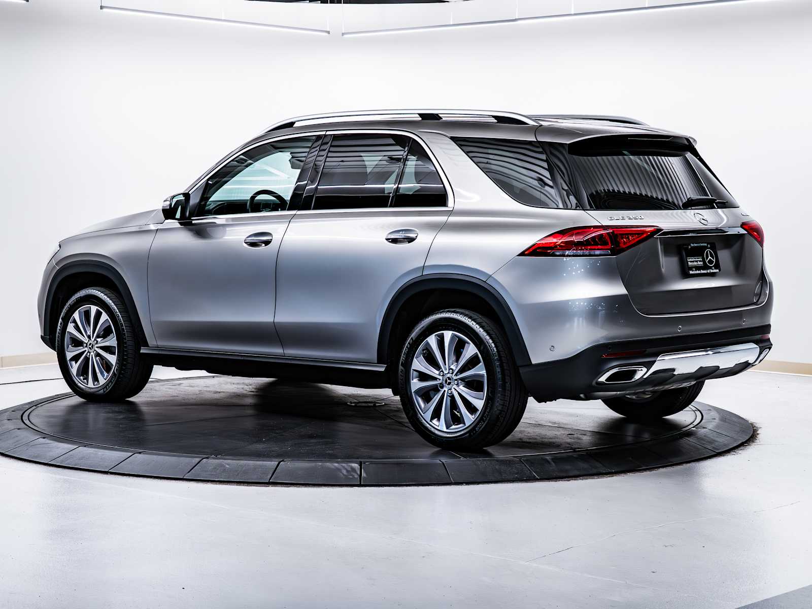 used 2022 Mercedes-Benz GLE 350 car, priced at $43,498