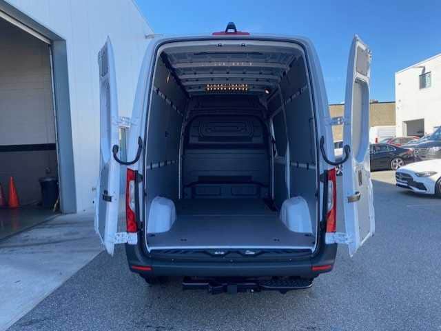 new 2026 Mercedes-Benz Sprinter 2500 car