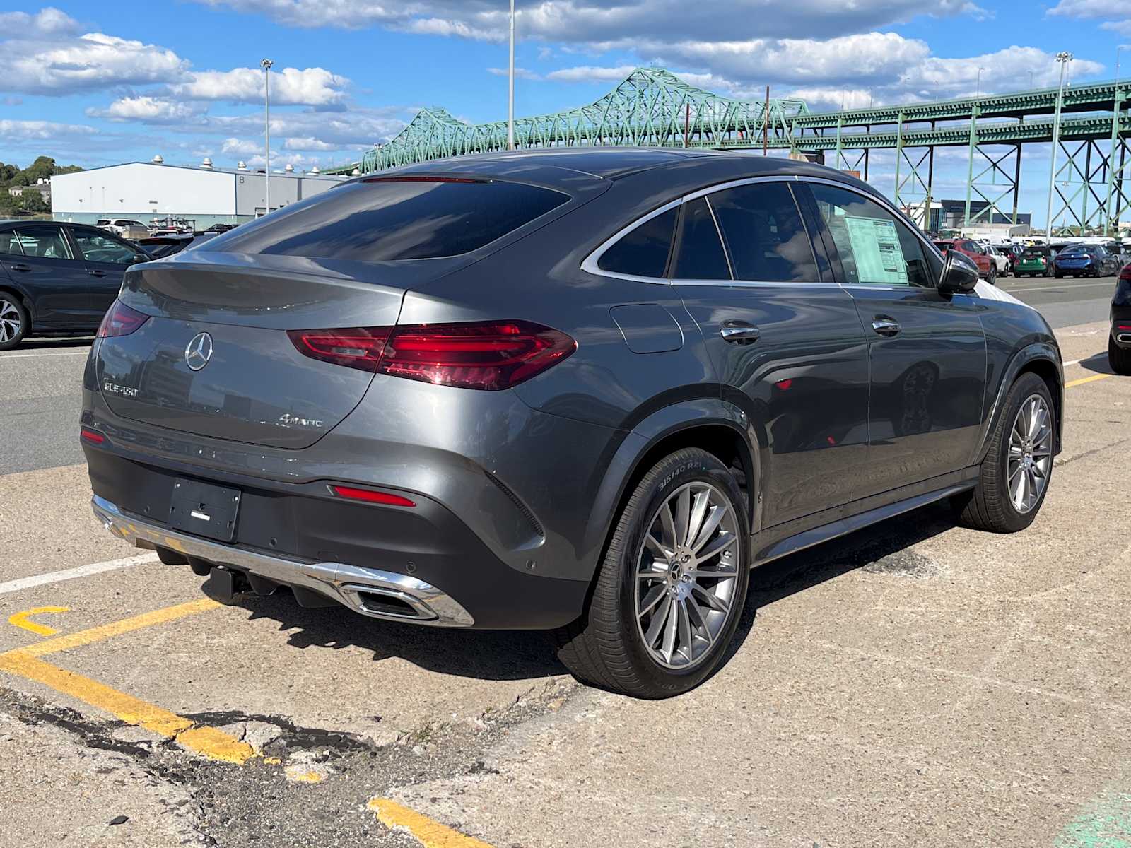 new 2025 Mercedes-Benz GLE 450 car