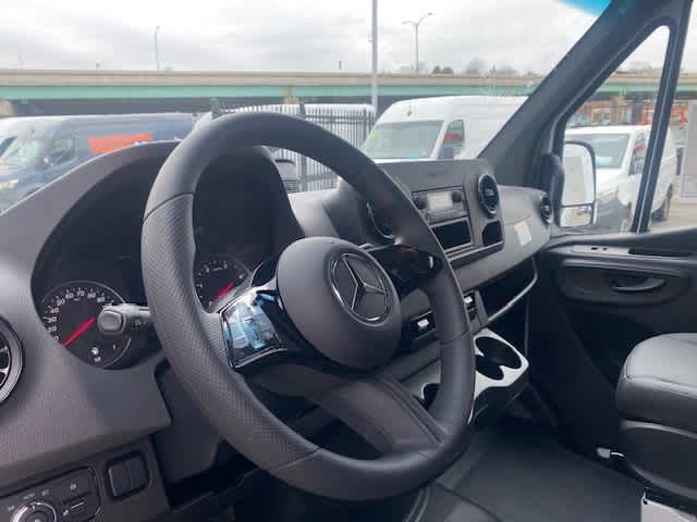 new 2025 Mercedes-Benz Sprinter 2500 car