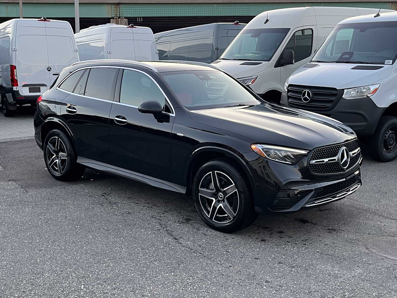 new 2025 Mercedes-Benz GLC 350e Plug-In Hybrid car