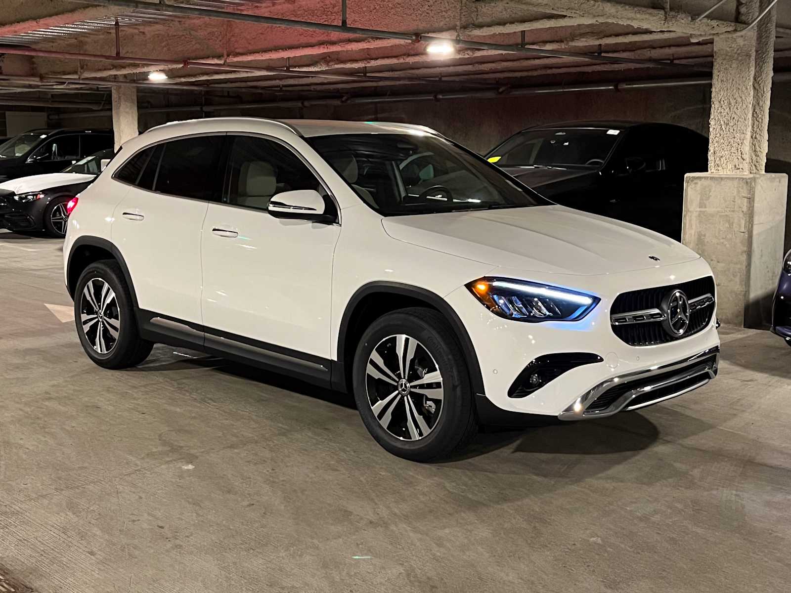 new 2025 Mercedes-Benz GLA 250 car
