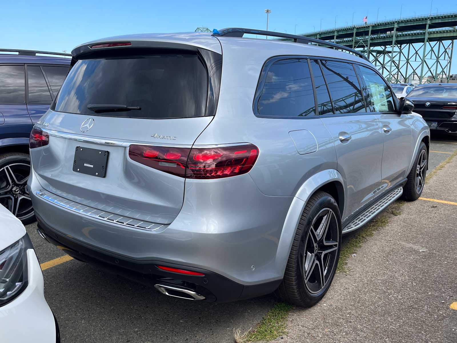 new 2026 Mercedes-Benz GLS 450 car