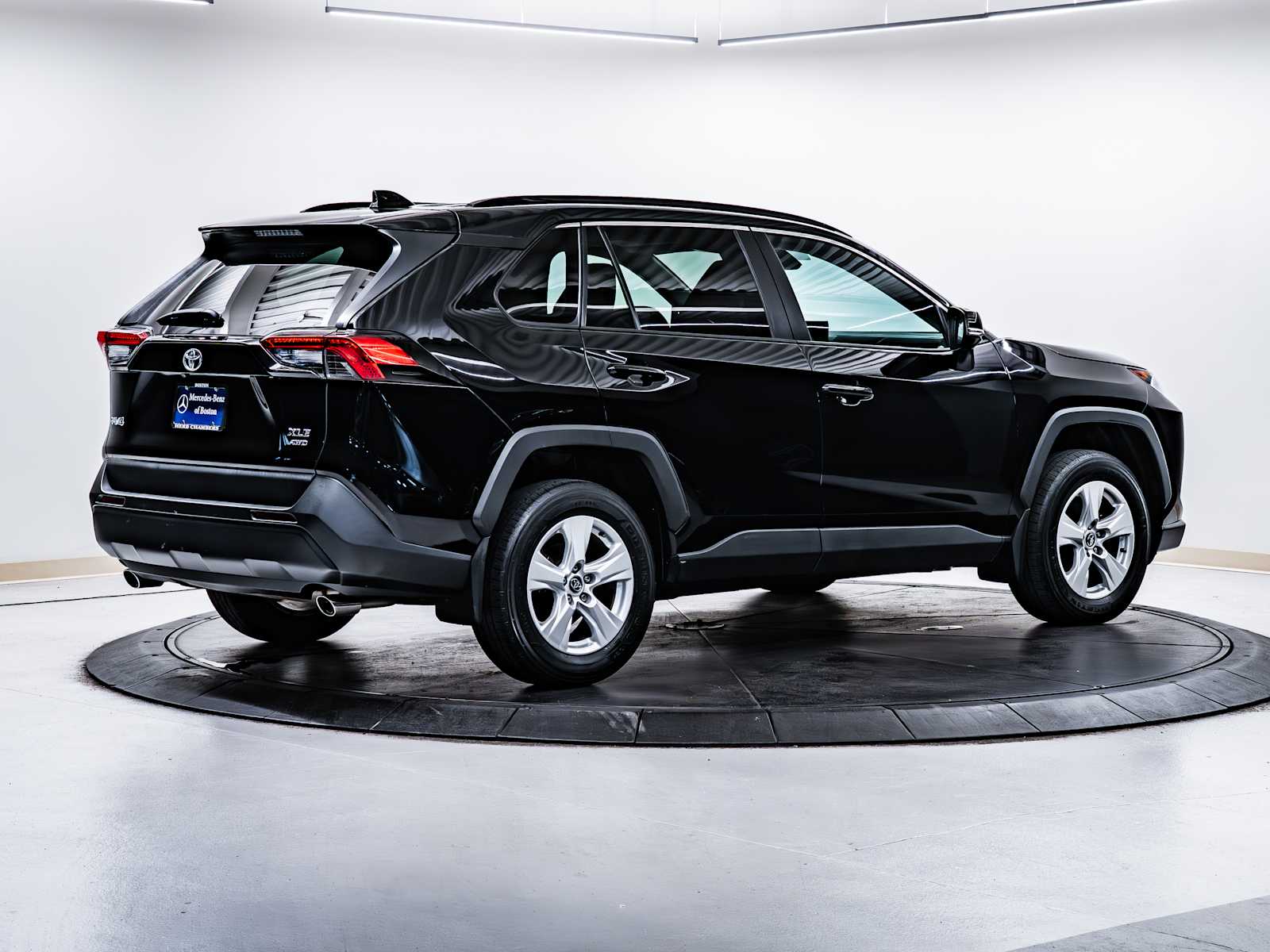 used 2020 Toyota RAV4 car, priced at $26,998