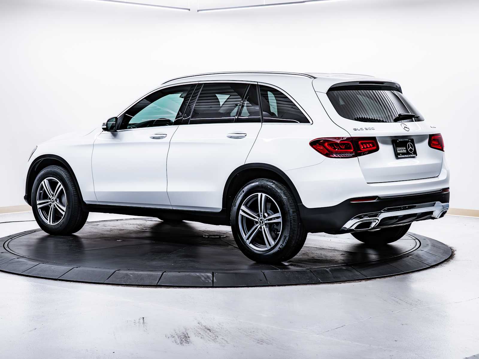 used 2020 Mercedes-Benz GLC 300 car, priced at $27,898
