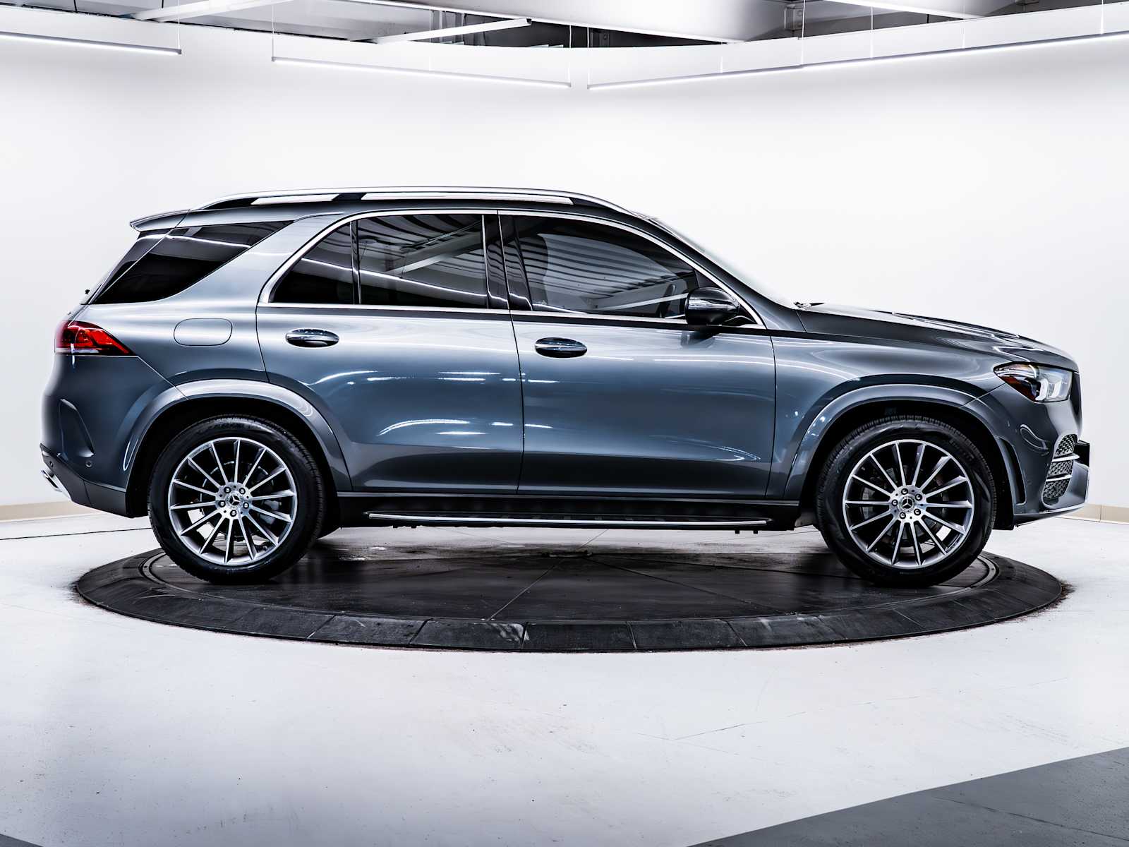 used 2023 Mercedes-Benz GLE 350 car, priced at $52,698