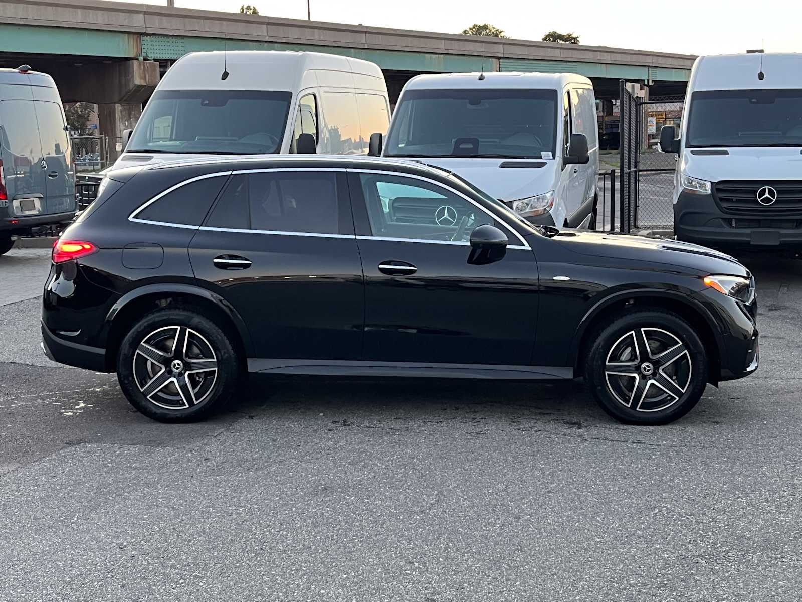 new 2025 Mercedes-Benz GLC 350e Plug-In Hybrid car