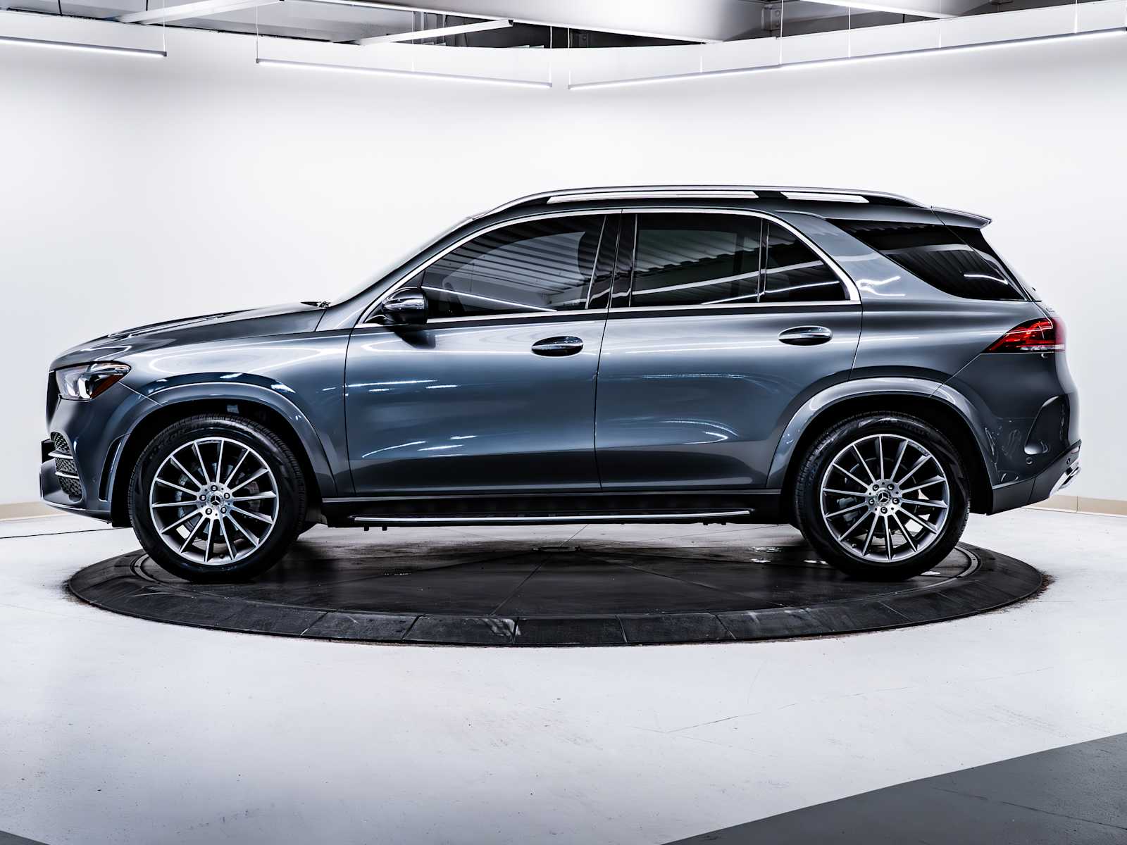 used 2023 Mercedes-Benz GLE 350 car, priced at $52,698